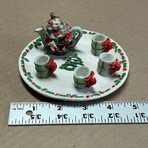 Vintage‎ Miniature Christmas Tea Set Resin Tree Holly Mini 1995 C&F Enterprises